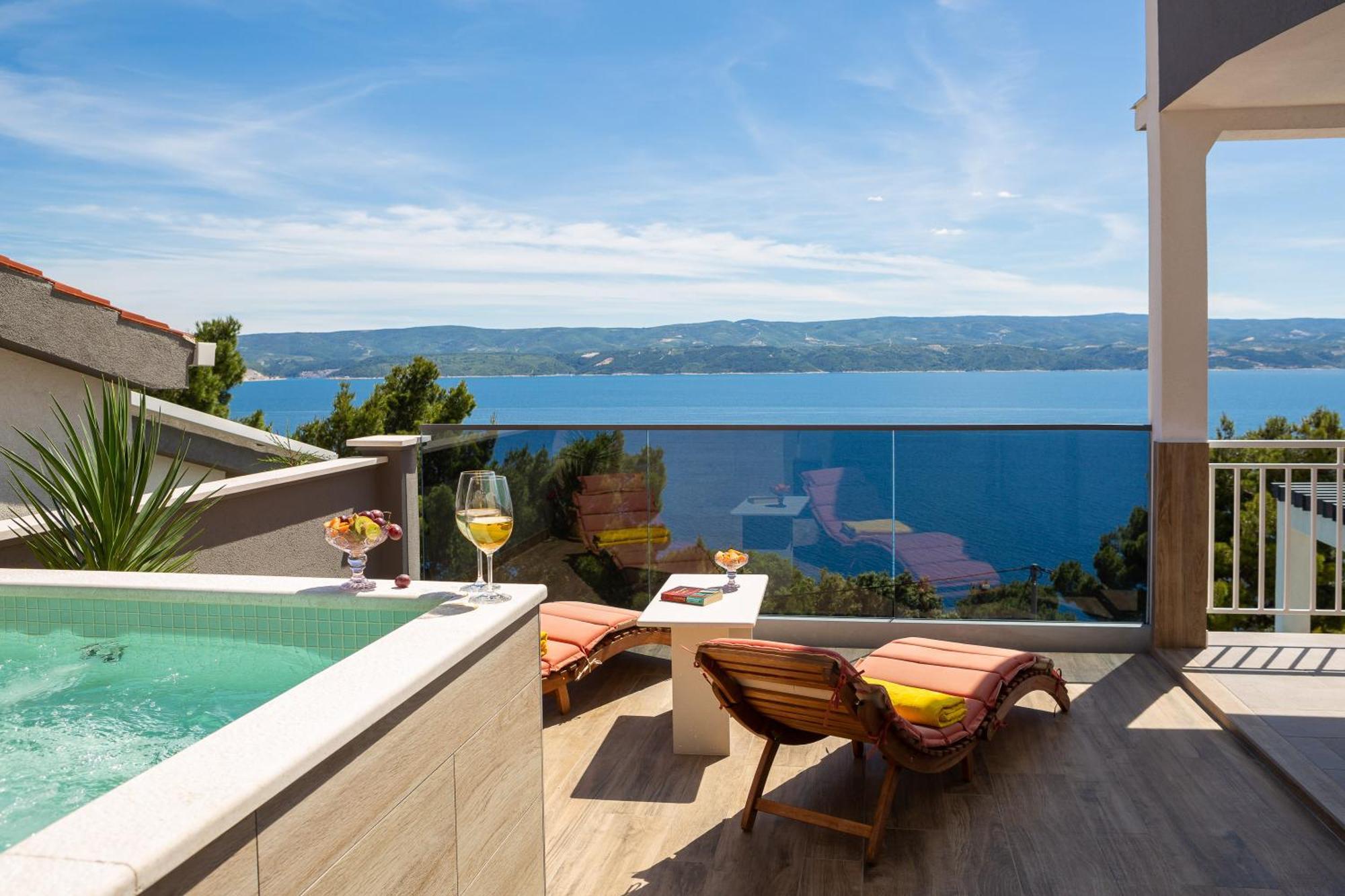 Luxury Seafront Villa With Heated Pool, Jacuzzi, Sea View, 150 M From Beach Stanici Dış mekan fotoğraf
