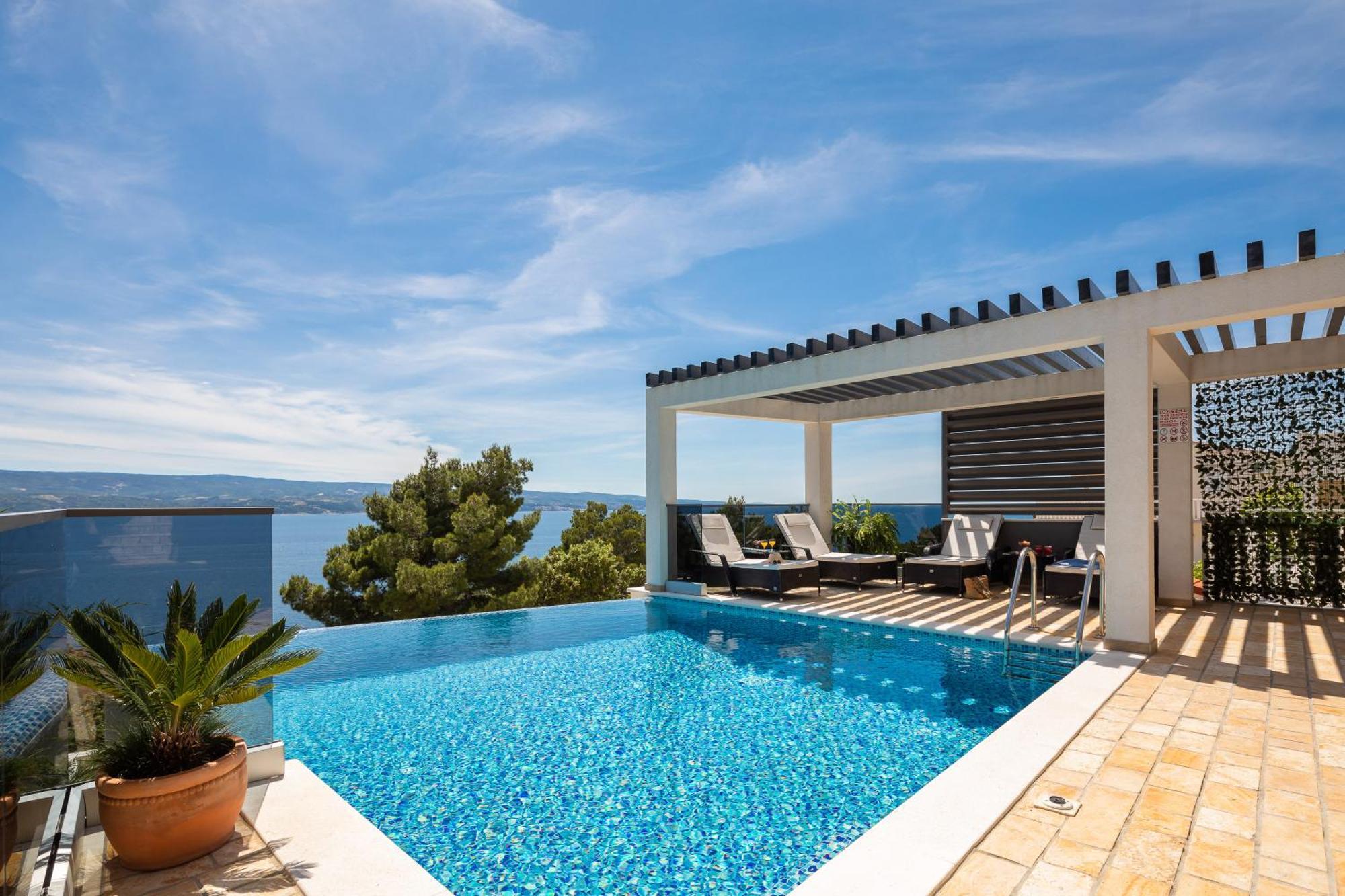 Luxury Seafront Villa With Heated Pool, Jacuzzi, Sea View, 150 M From Beach Stanici Dış mekan fotoğraf